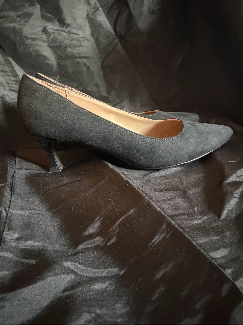 crown & ivy Black Suede Pointed-Toe Kitten Heels